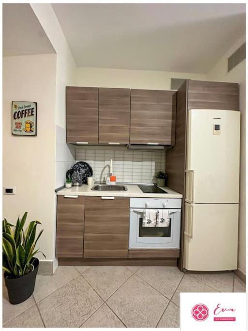 Apartamento Eva Le Residenze Marco Simone Exterior foto