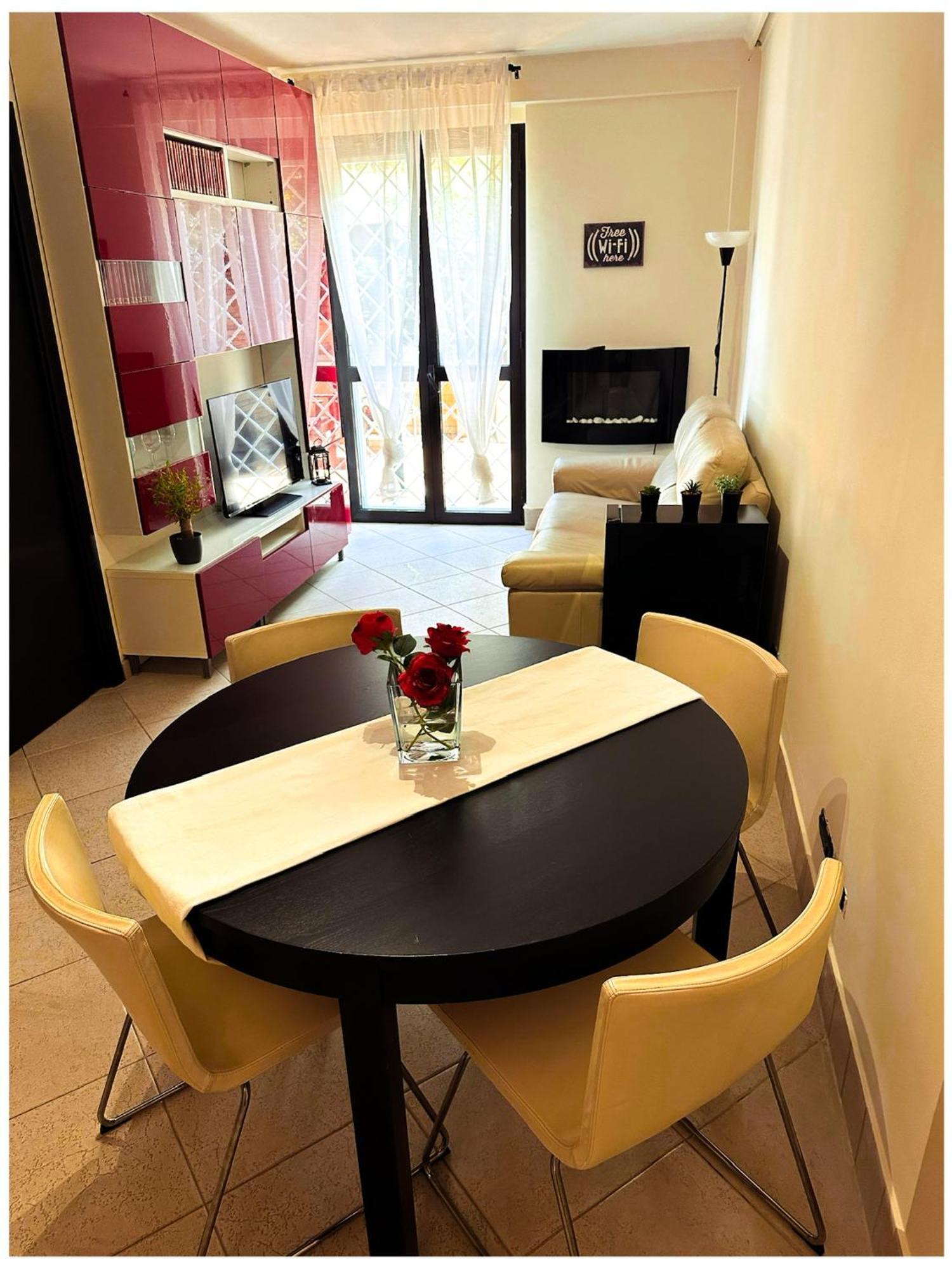 Apartamento Eva Le Residenze Marco Simone Exterior foto
